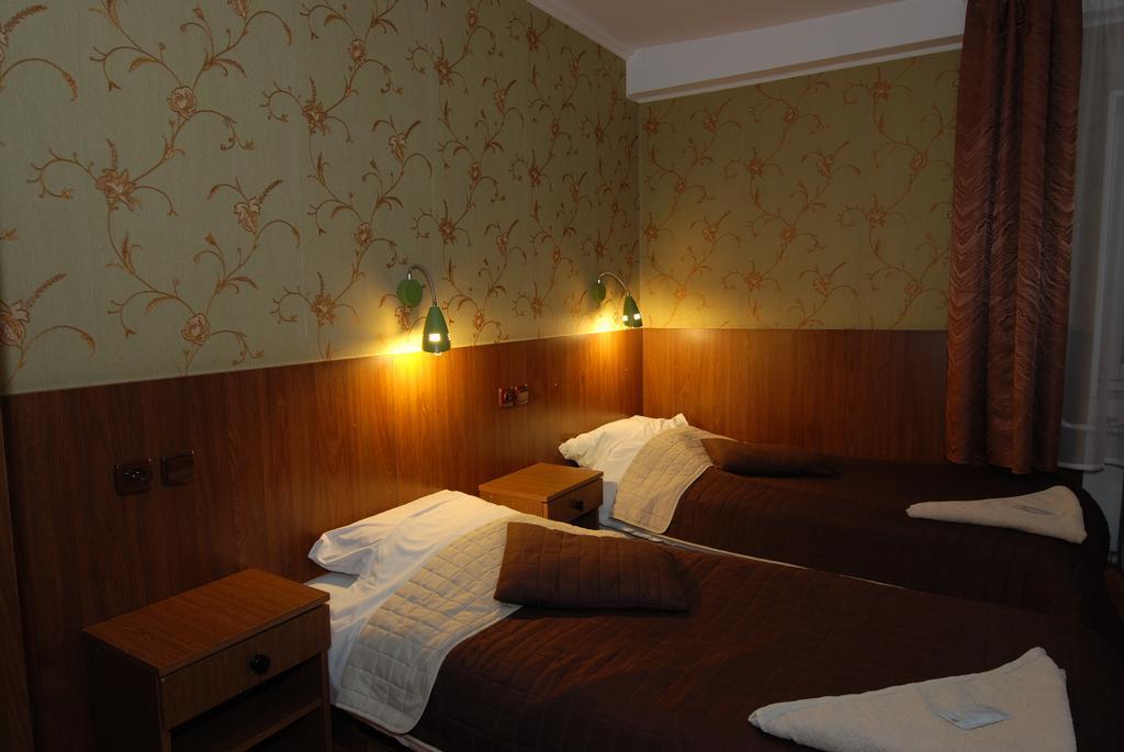 פיאזשנו Hotel La-Musica מראה חיצוני תמונה