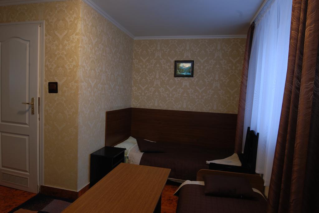 פיאזשנו Hotel La-Musica מראה חיצוני תמונה